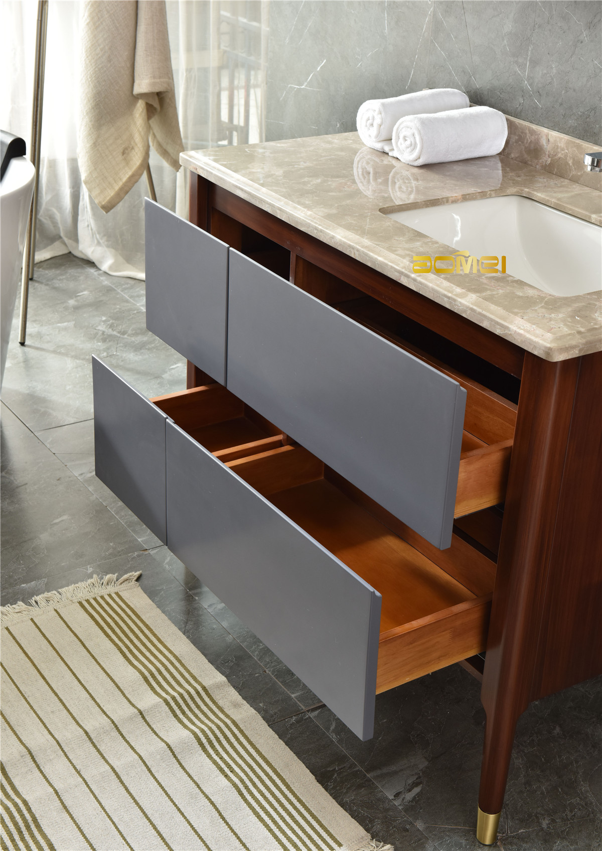 What do you need to know about solid wood bathroom cabinets